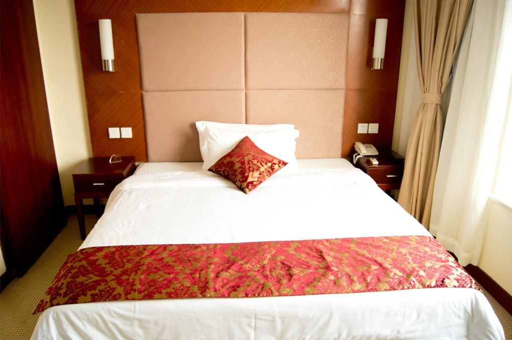 Lijing Commercial Hotel Шънджън Стая снимка
