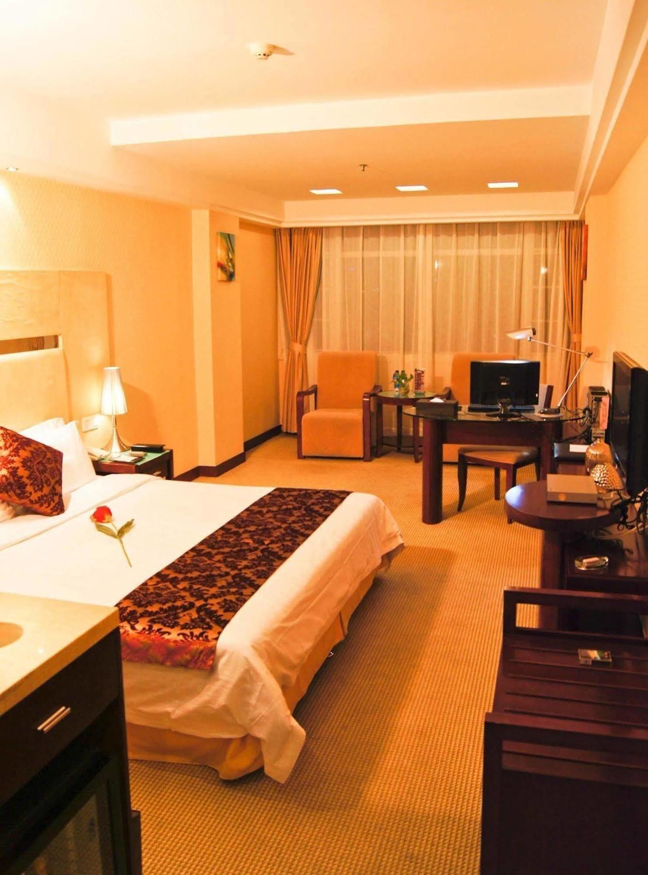 Lijing Commercial Hotel Шънджън Екстериор снимка